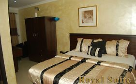 Jonaith Hotel And Suites